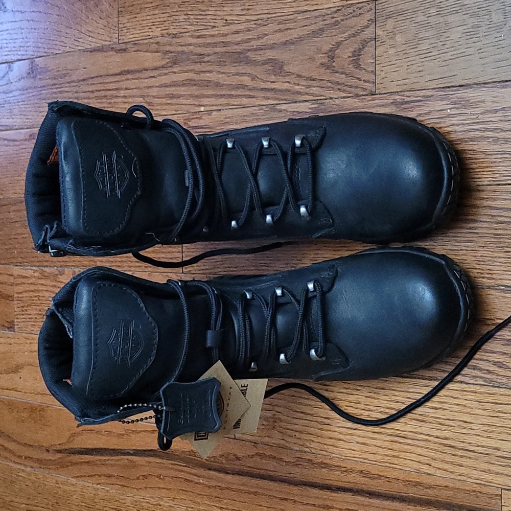 NEW HARLEY BOOTS !!